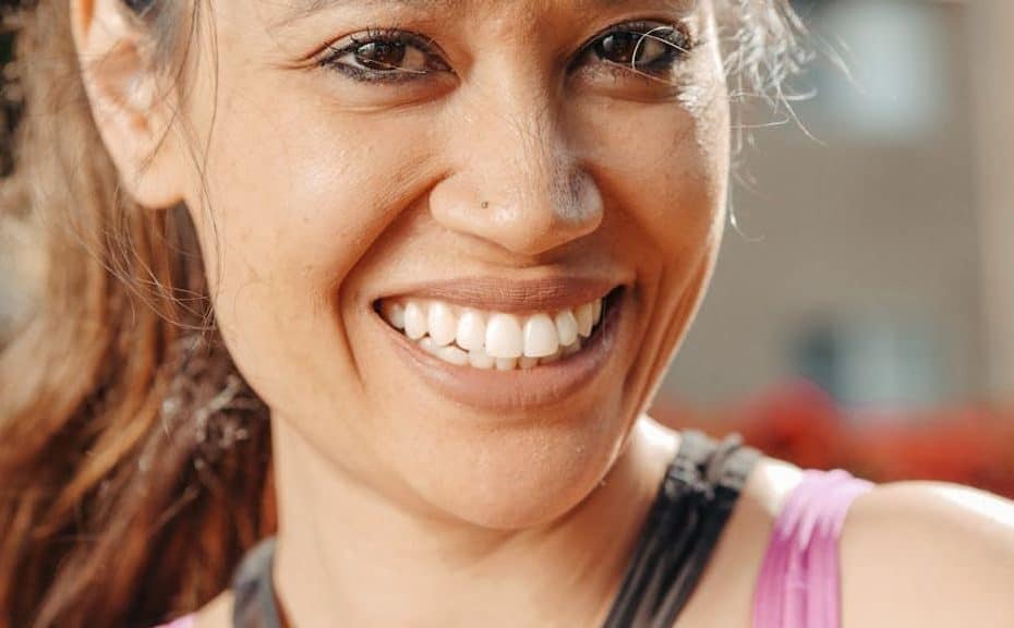 מה ההבדל בין ציפוי שיניים Emax לציפוי חרסינה מסורתי? 1 pexels photo 7298621 1751900538676